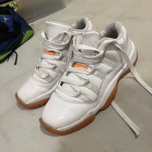 Air Jordan 11 low retro bright citrus